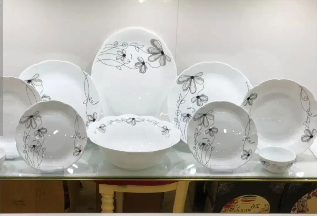 اوپال دسینی  ۲۶ پارچه  طرح شارلوت (لاله سیاه)|ظروف سرو و پذیرایی|تبریز, |دیوار