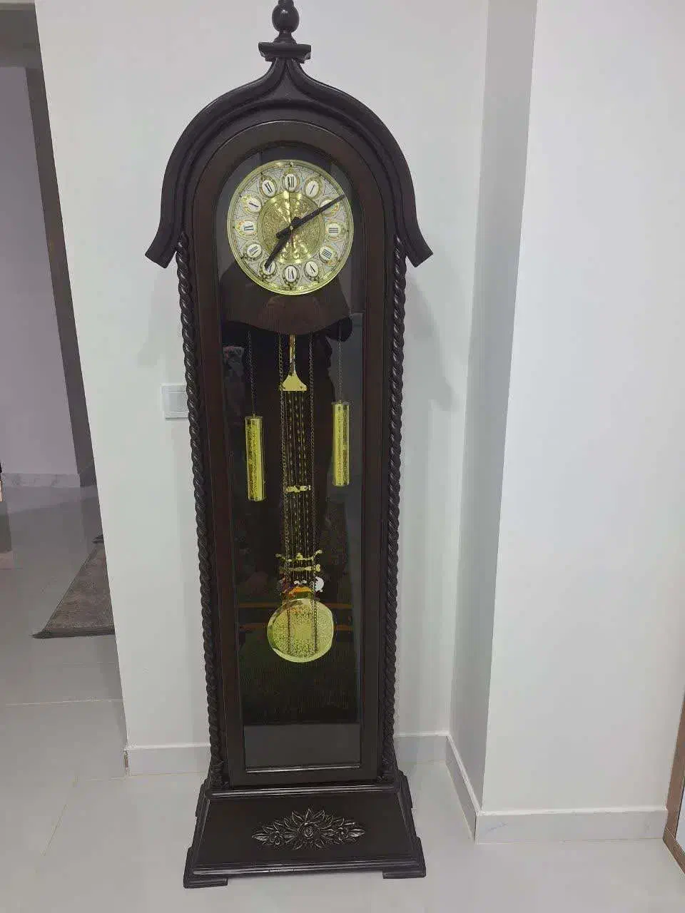 ساعت ایستاده تمام چوب در حد نو|ساعت دیواری و تزئینی|ساوه, |دیوار