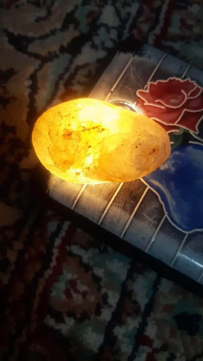 سنگ در واقع یاقوت زرد میشه گفت|کلکسیون اشیاء عتیقه|تهران, میدان میوه و تره‌بار مرکزی|دیوار