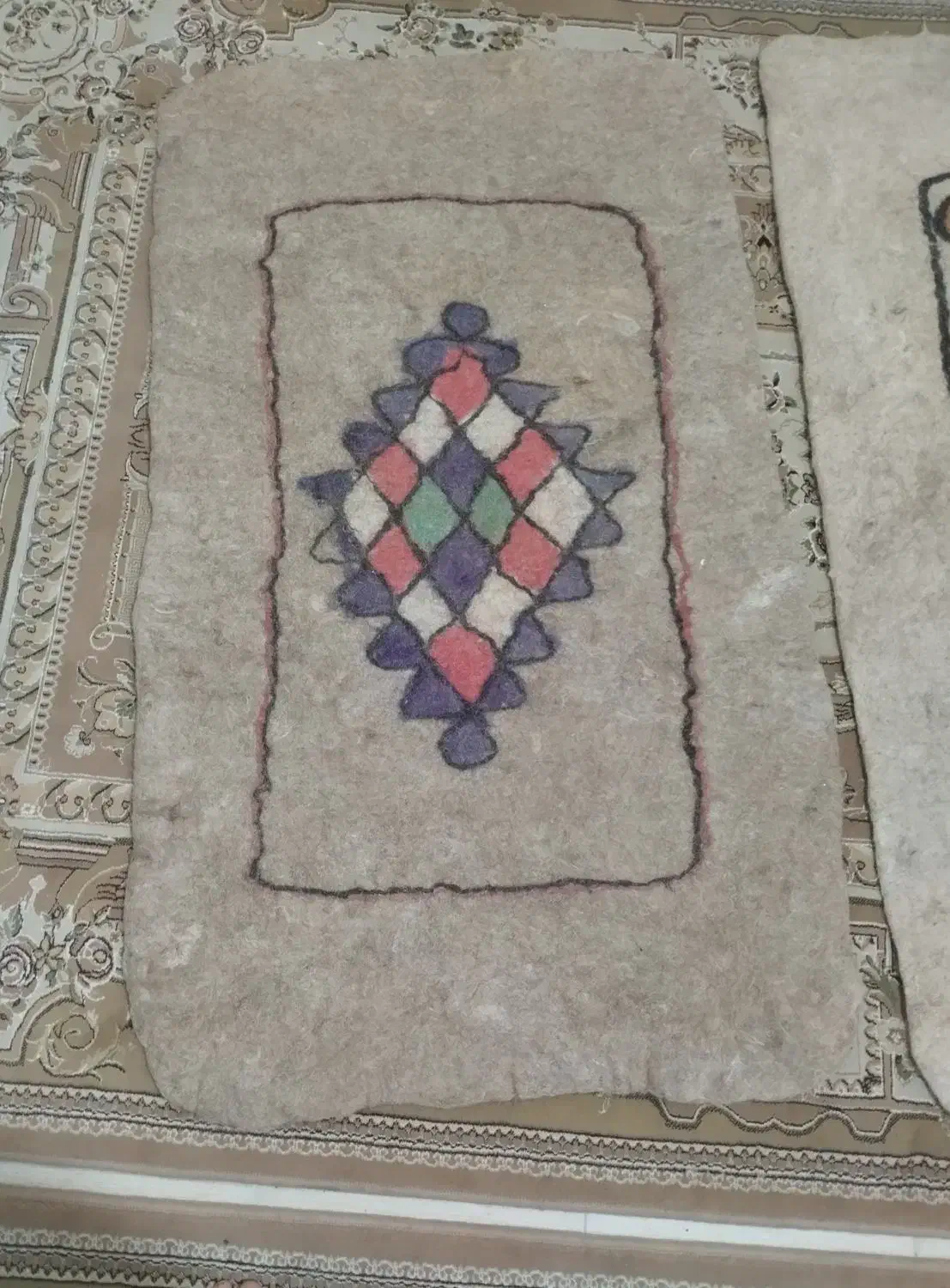 نمد.فرش.زیر انداز|گلیم، جاجیم، گبه|یزد, |دیوار