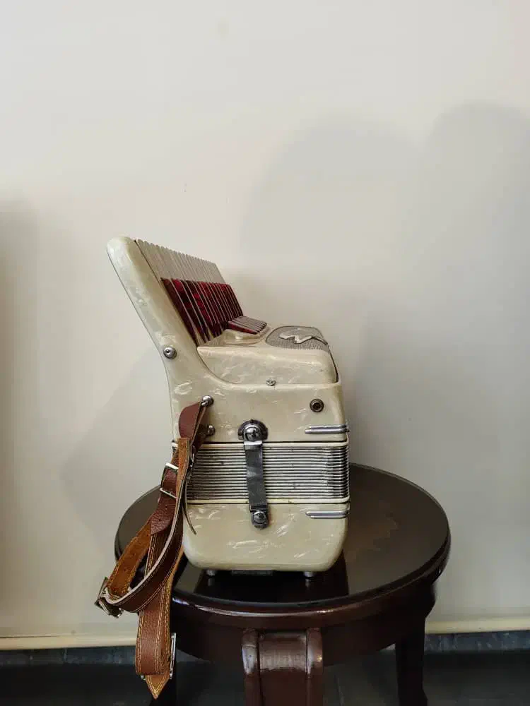 آکاردیون مورشی|پیانو، کیبورد، آکاردئون|تبریز, |دیوار