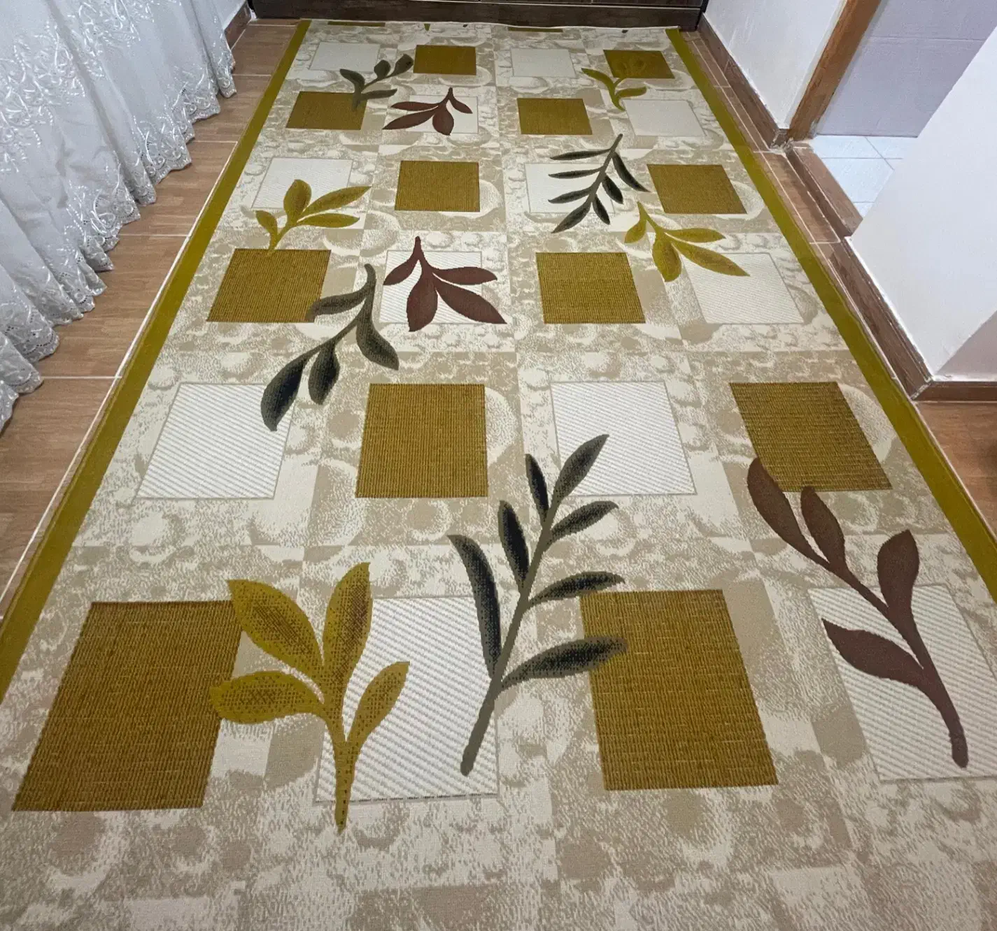 ۲ تخته فرش|فرش|آستانه اشرفیه, |دیوار