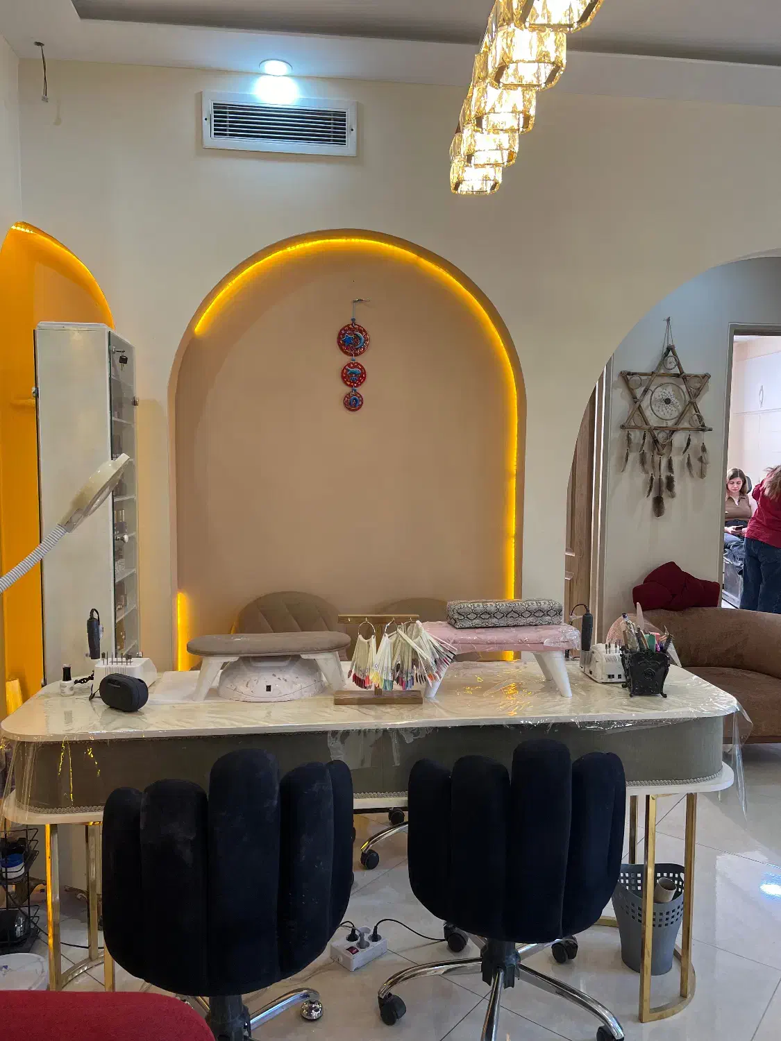اجاره میز ناخن و اجاره صندلی کوپ و‌ اتاق|خدمات آرایشگری و زیبایی|تهران, سازمان برنامه جنوبی|دیوار