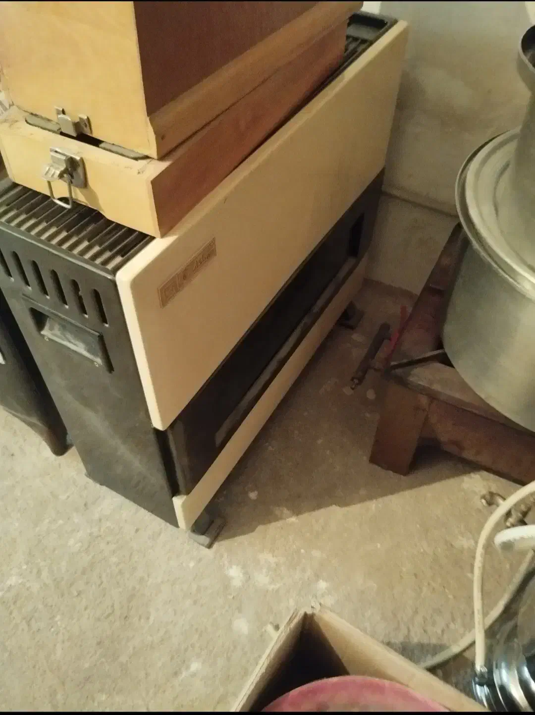 1عددبخاری بفروش می رسد|بخاری، هیتر، شومینه|مرند, |دیوار