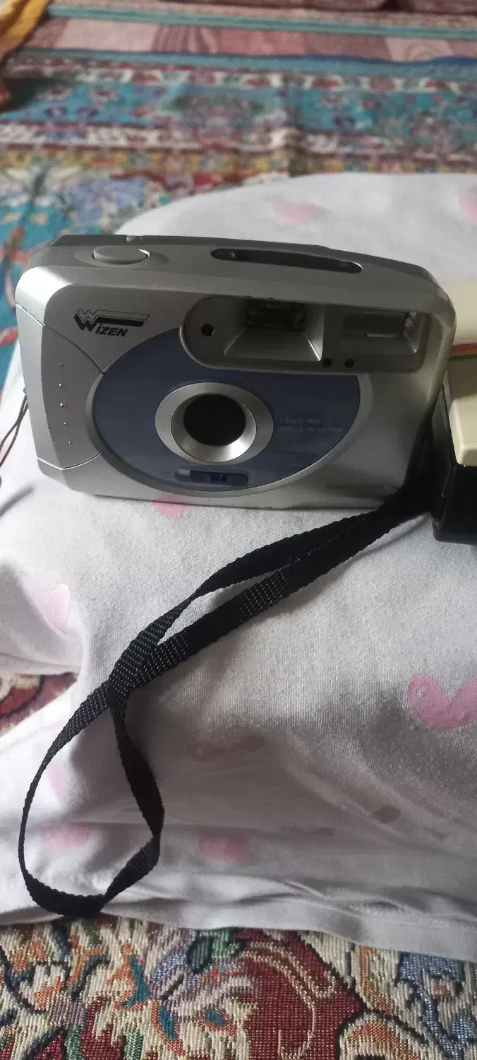 دوربین آنتیک|کلکسیون اشیاء عتیقه|رباط‌کریم, رباط‌کریم|دیوار