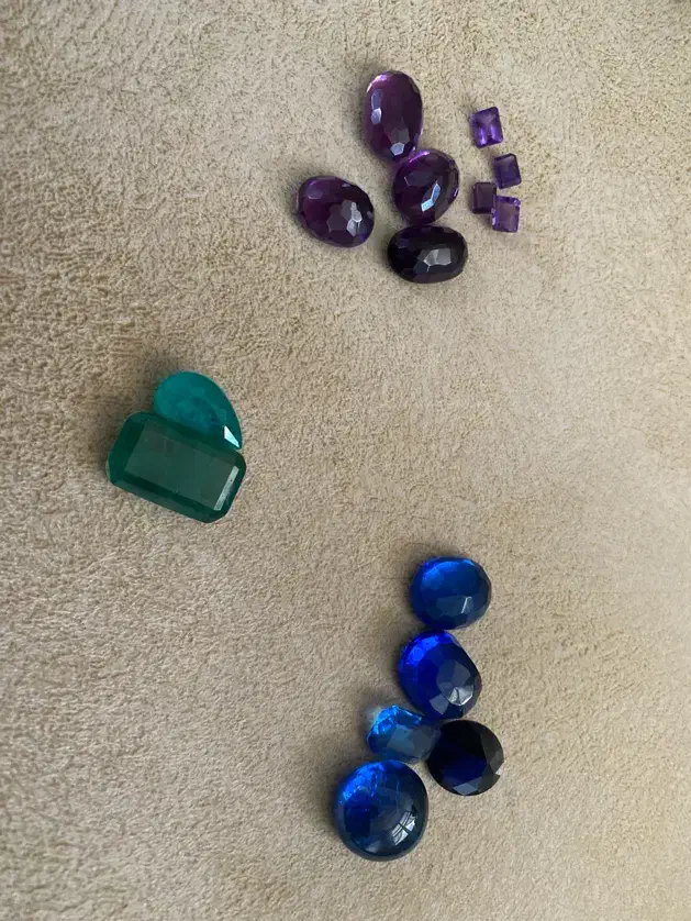 نگین های اتمی|جواهرات|دلیجان, |دیوار