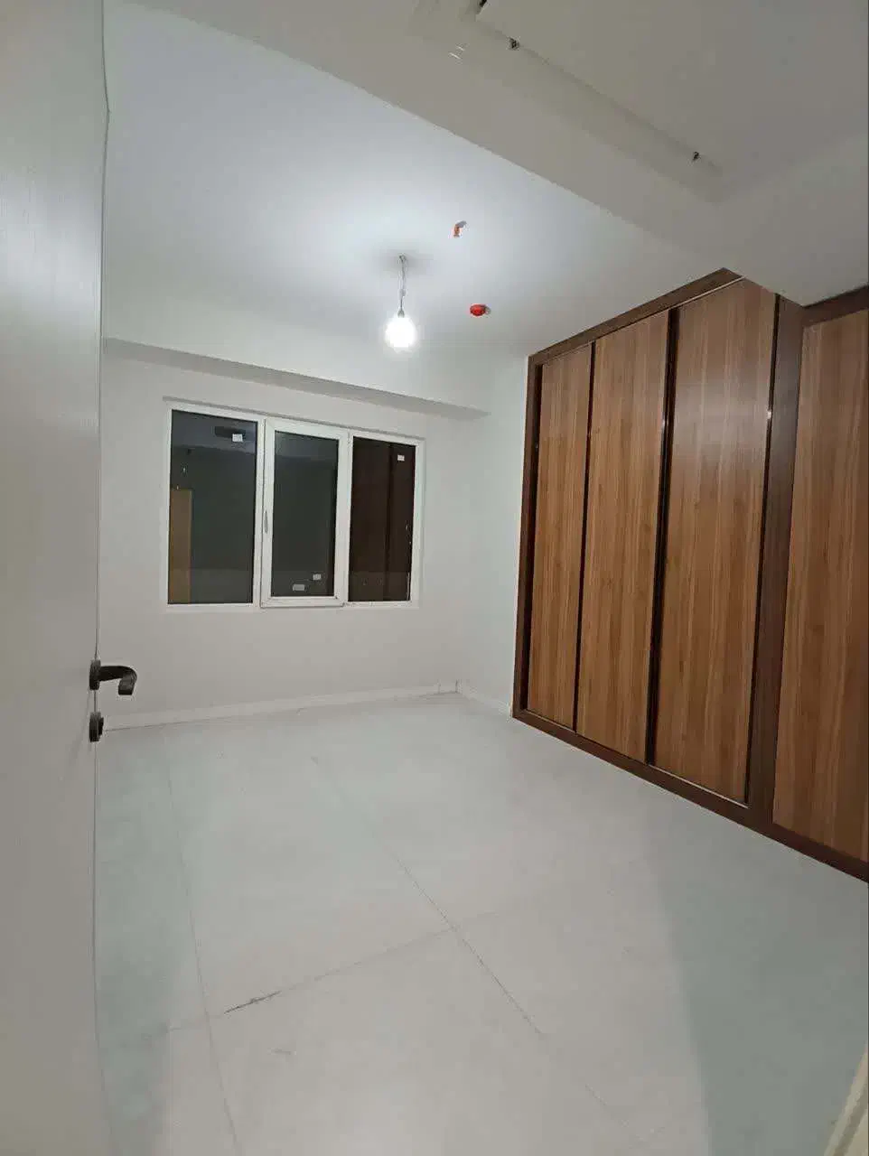 ۱۵۵ متری، کلید نخورده، شیک