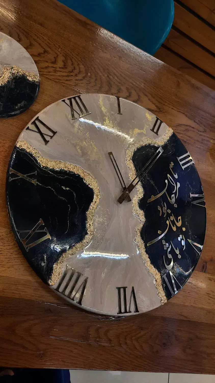 ساعت رزینی باشکوه برای تغییر دکور|ساعت دیواری و تزئینی|کرج, گوهردشت|دیوار