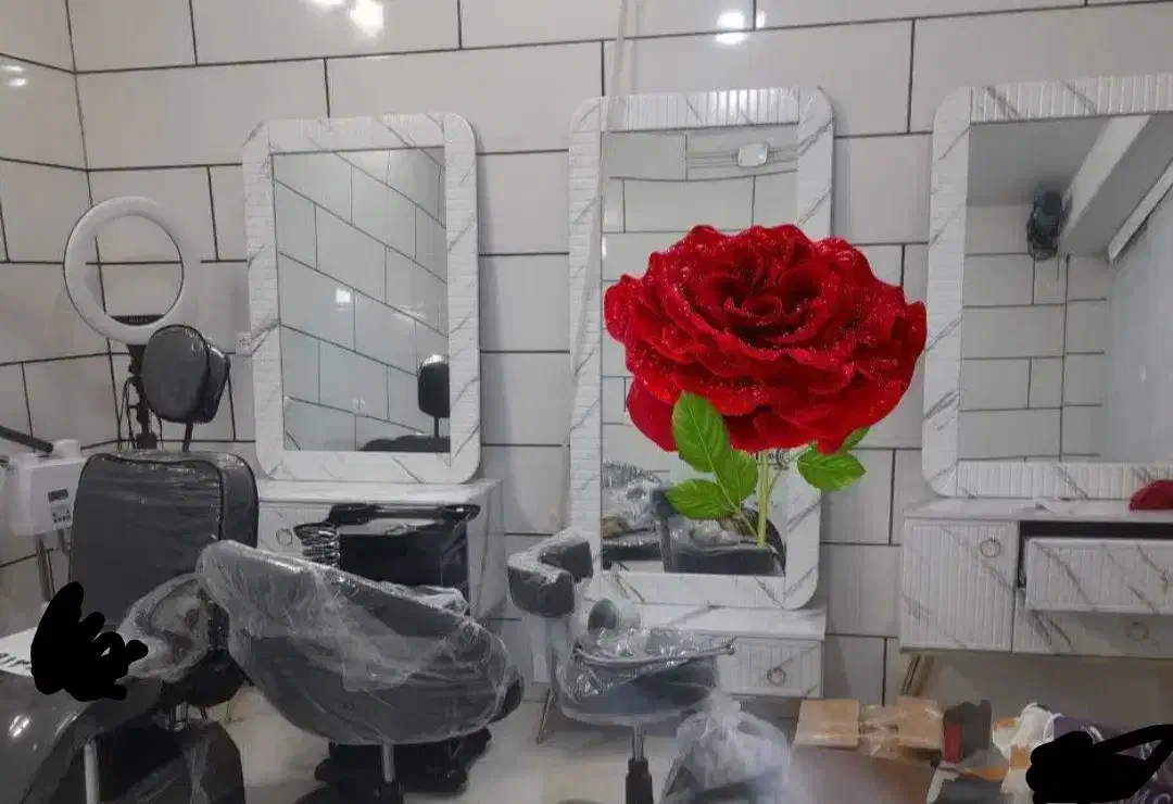 وسایل آرایشگاه|آرایشگاه و سالنهای زیبایی|کاشان, درب جوشقان|دیوار