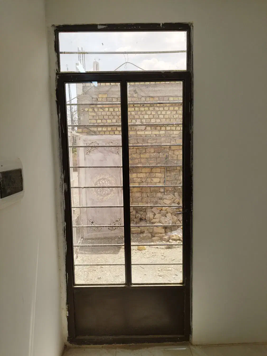 درب وپنجره|مصالح و تجهیزات ساختمان|کاشان, راوند|دیوار