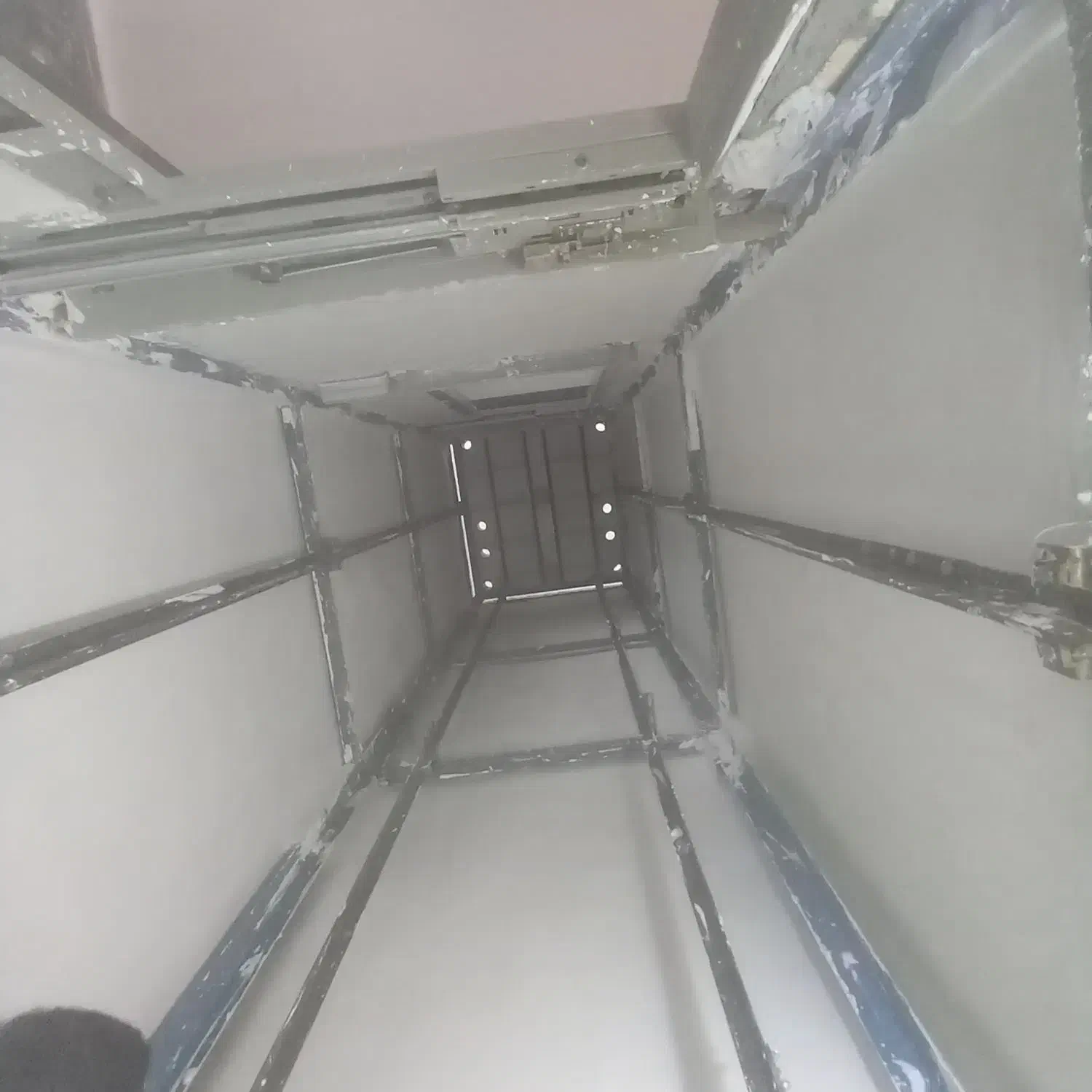 گچ کاری و لکه گیری  ابزار وغیره با کمترین ریختوپاش|خدمات پیشه و مهارت|ازنا, |دیوار