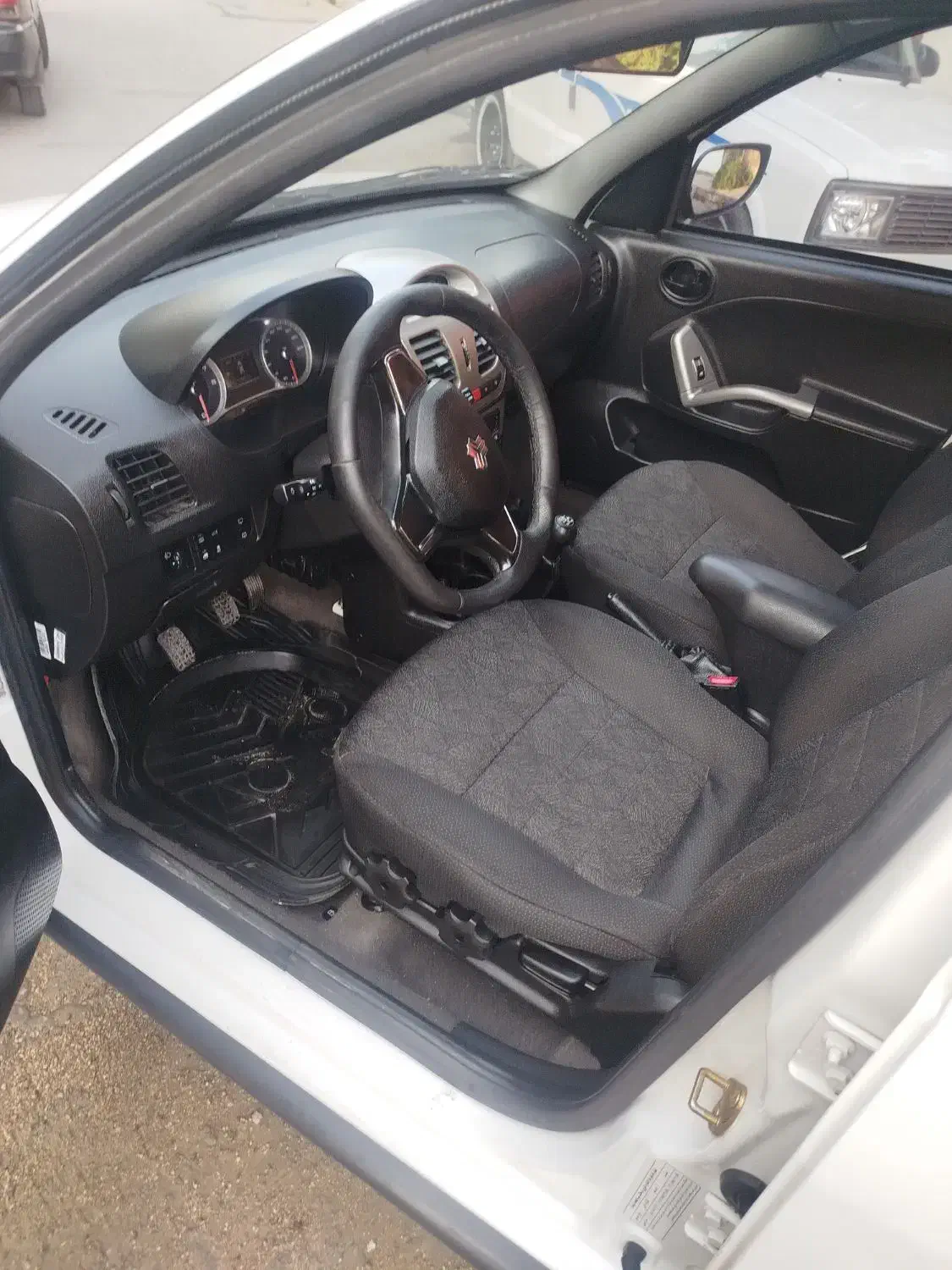 کوئیک ۸۵گانه sمدل ۱۴۰۳برج ۱۲مشابه خشک|خودرو سواری و وانت|آزادشهر, |دیوار