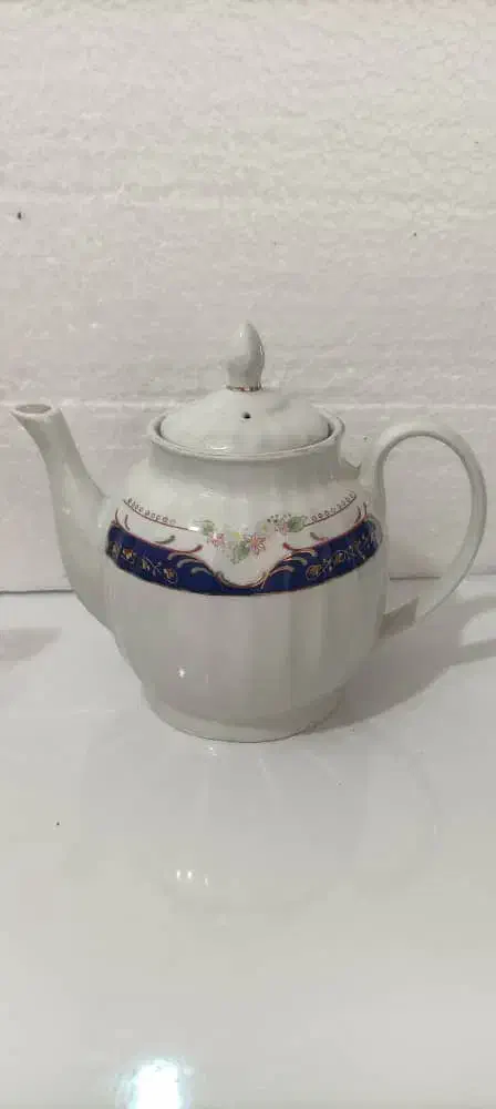 قوری|قوری، کتری، قهوه‌ساز دستی|مهاباد (آذربایجان غربی), |دیوار