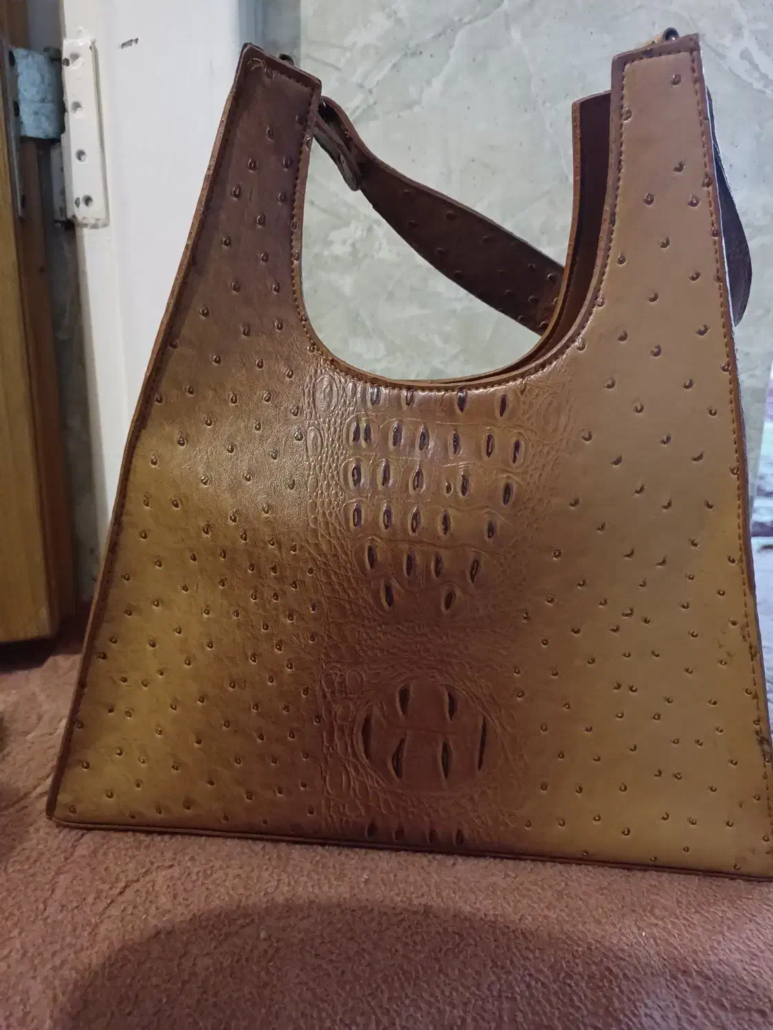 کیف|کیف، کفش، کمربند|جهرم, |دیوار