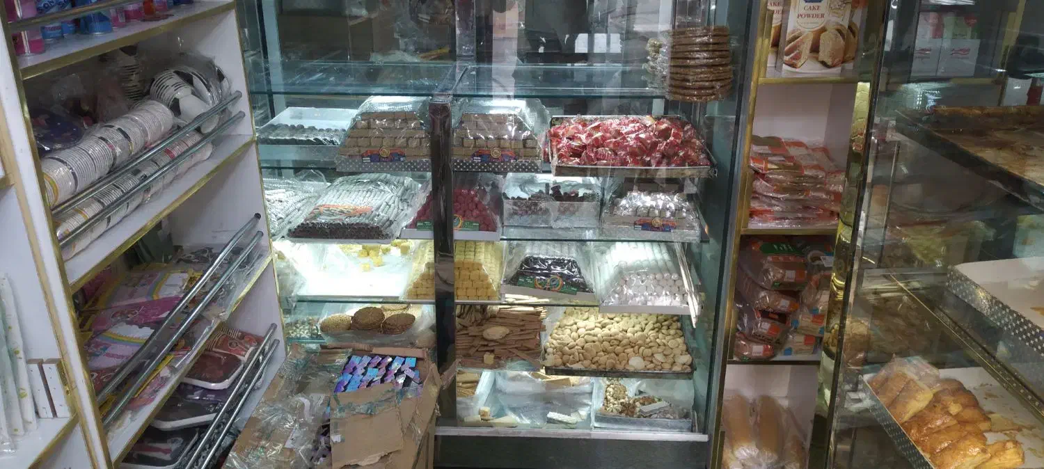 ویترین قنادی ویترین خشک فریدونی|فروشگاه و مغازه|پیشوا, |دیوار