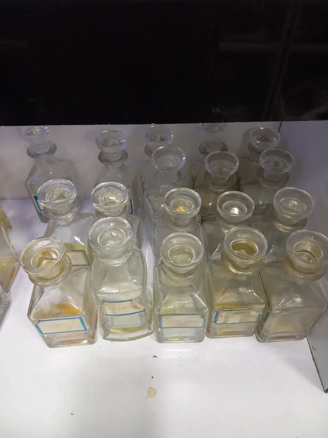 فروش ۴۰ تا شیشه عطر|آرایشی، بهداشتی، درمانی|گرمسار, |دیوار