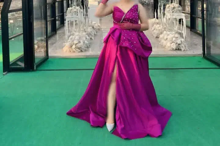 لباس مجلسی|لباس|آستارا, |دیوار