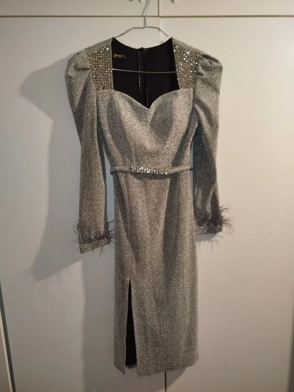 لباس درحدنو|لباس|ابهر, |دیوار