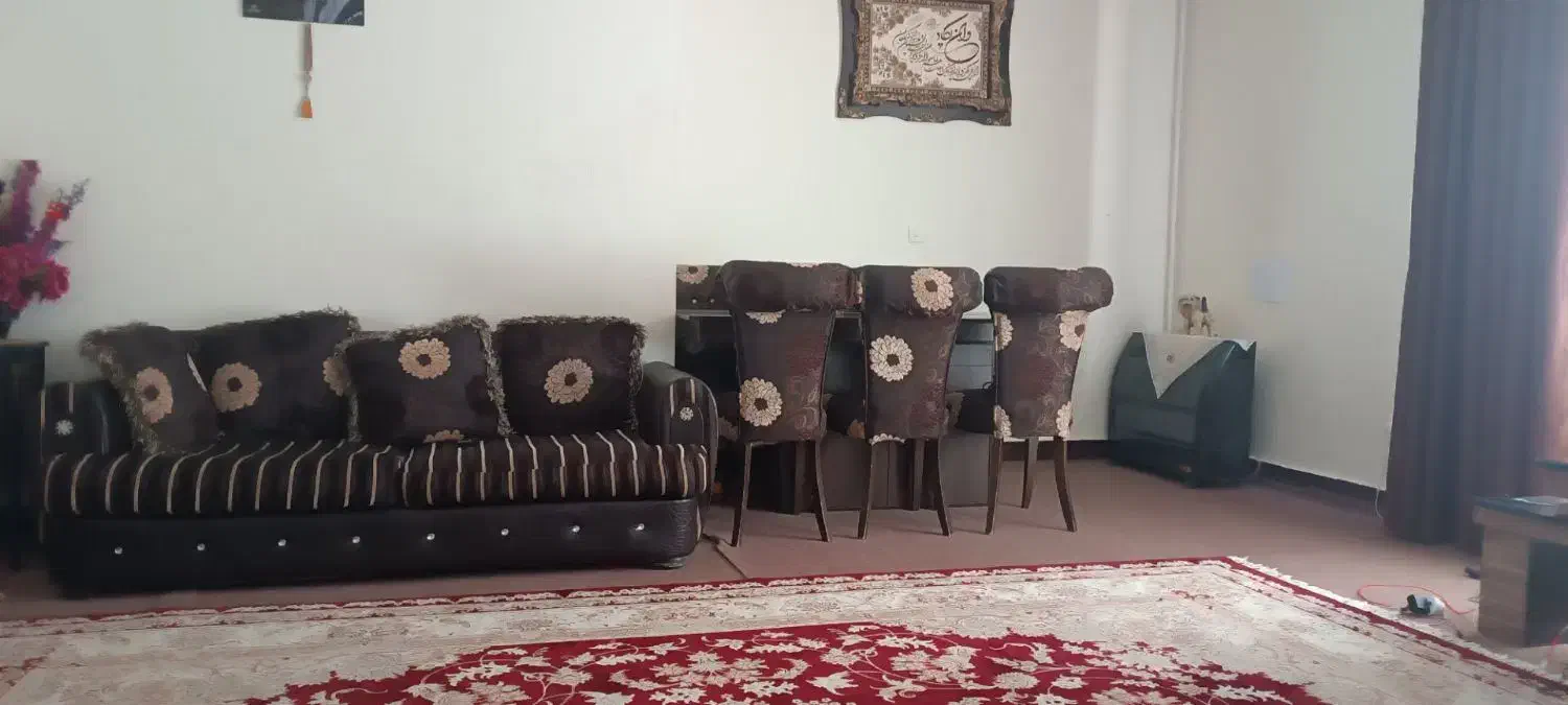 مبل راحتی ۷نفره و نهار خوری ۶ نفره و میز عسلی|مبلمان خانگی و میز عسلی|سنندج, |دیوار