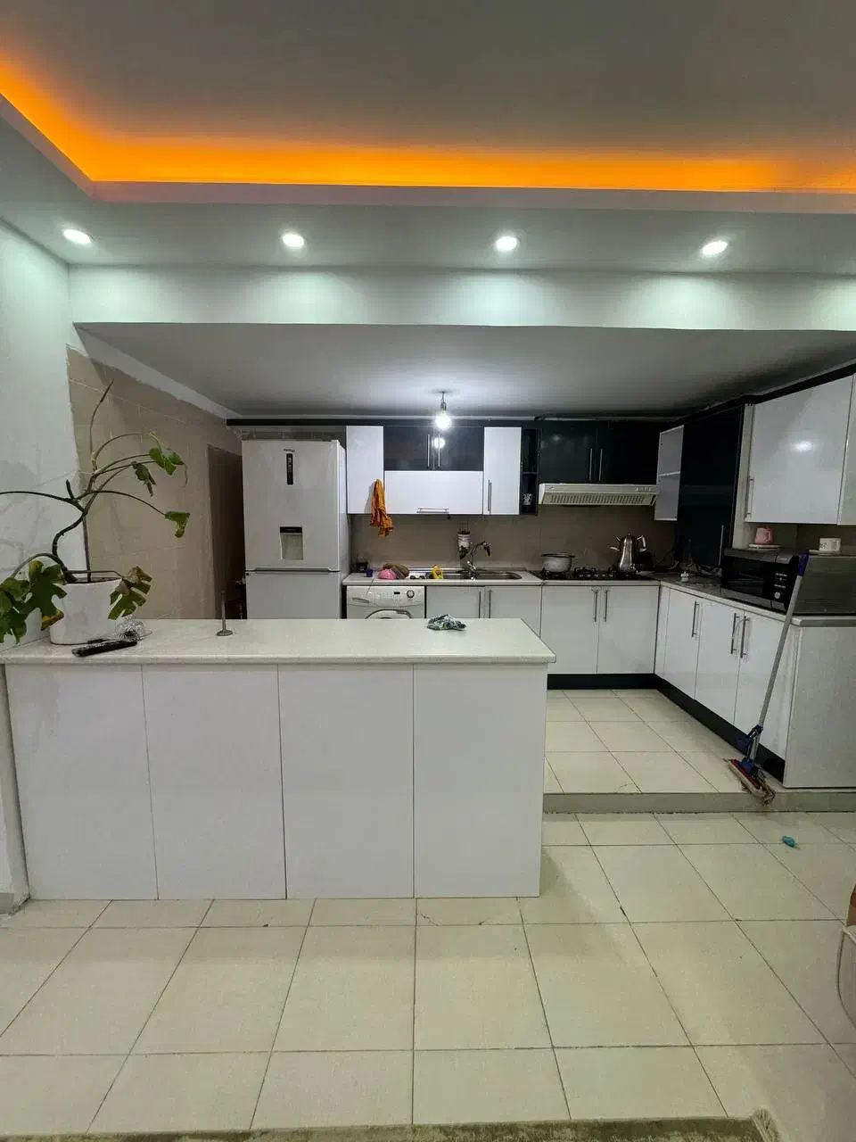 مسکن مهر/شهرک ابریشم/پاسارگاد۸۲متری (املاک برتر)|فروش آپارتمان|کرج, کیانمهر|دیوار