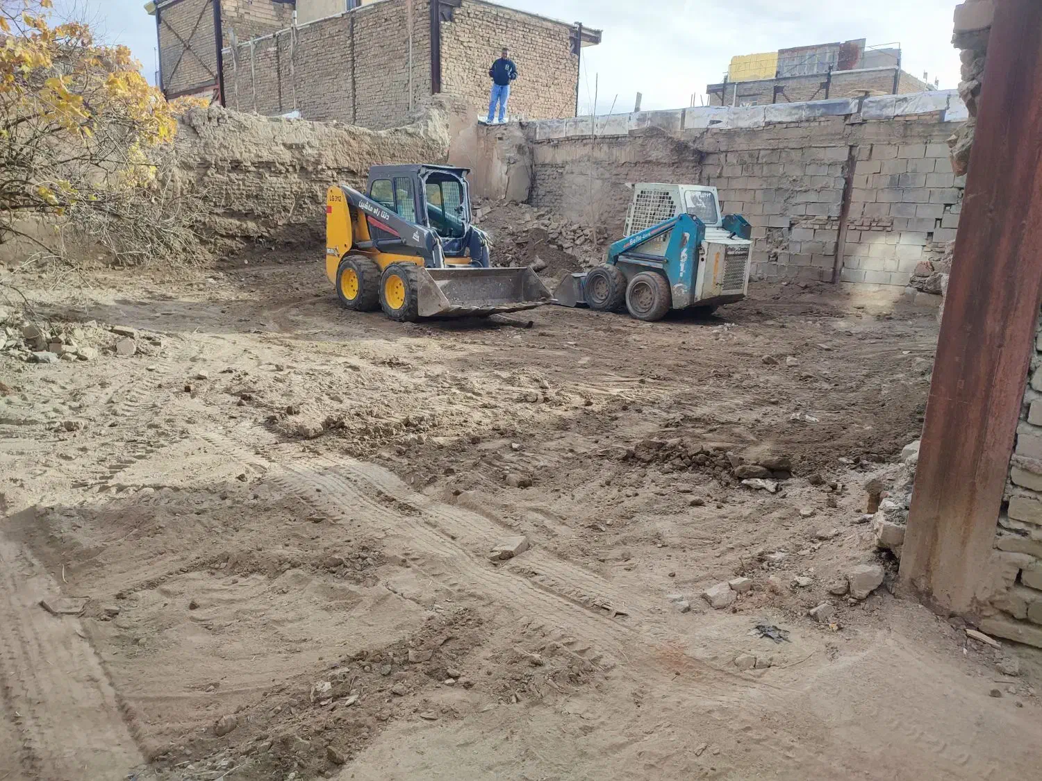 بابکت ،مینی لودر|خدمات حمل و نقل|بروجرد, |دیوار