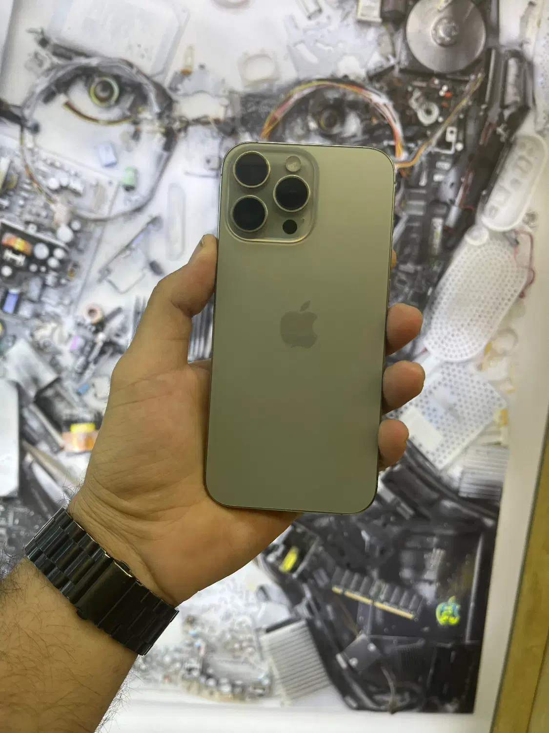 ایفون 16ProMaxرنگ نچرال 256گیگ پارت نامبر ZAA|موبایل|اصفهان, احمدآباد|دیوار