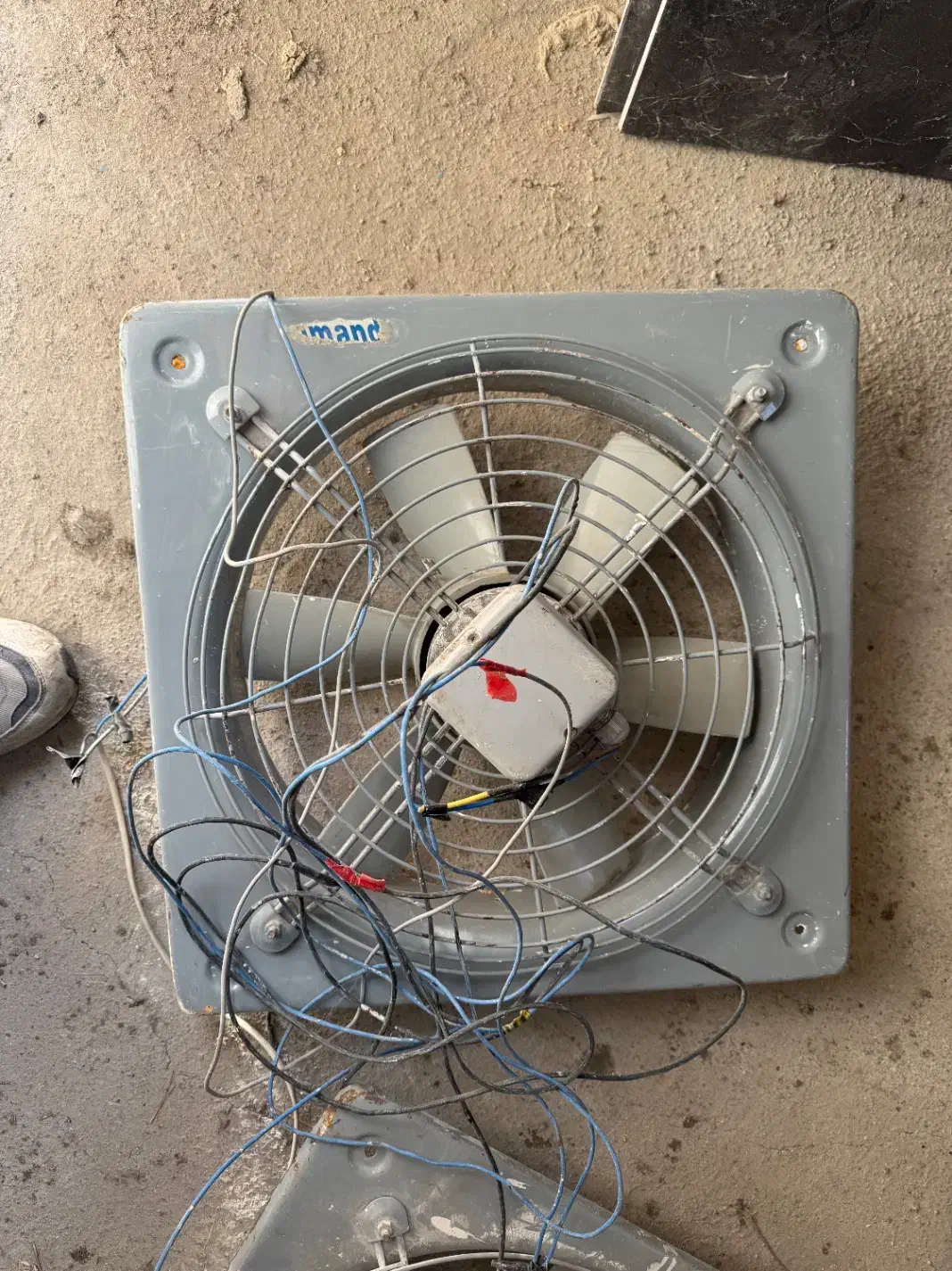 فن کارگاهی|پنکه و تصفیه‌کنندهٔ هوا|تبریز, |دیوار