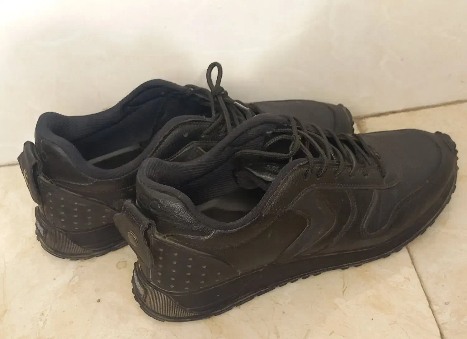 کتونی اورجینال نو|کیف، کفش، کمربند|ری, دیلمان|دیوار