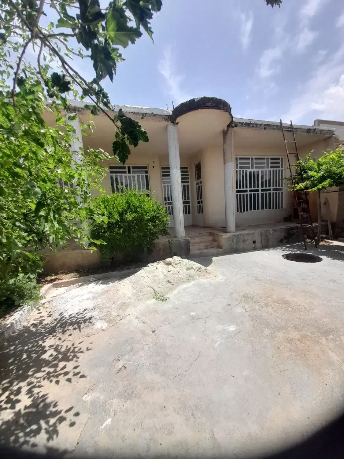 منزل ویلایی فیروزی زیر قیمت|فروش خانه و ویلا|مرودشت, فیروزی|دیوار