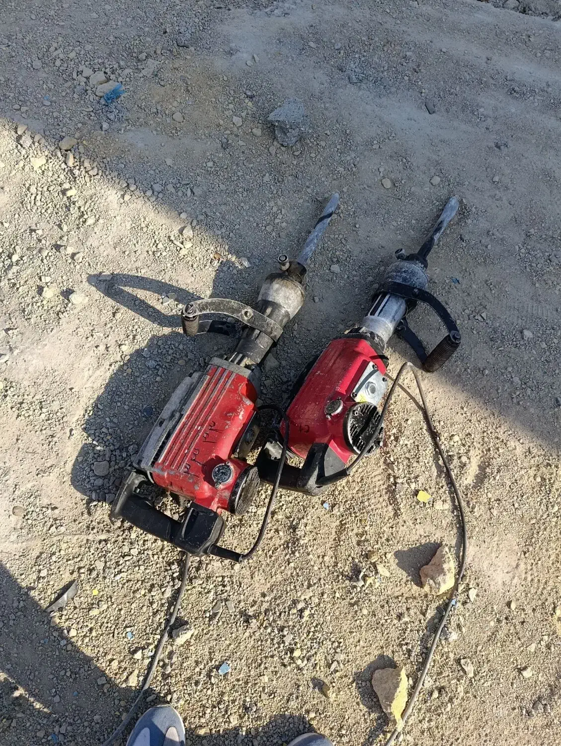 تخریب باپیکوربتن.دیوار.لوله کشی نشتیابی نصبشیرآلات|خدمات پیشه و مهارت|صدرا-فارس, فاز ۱|دیوار