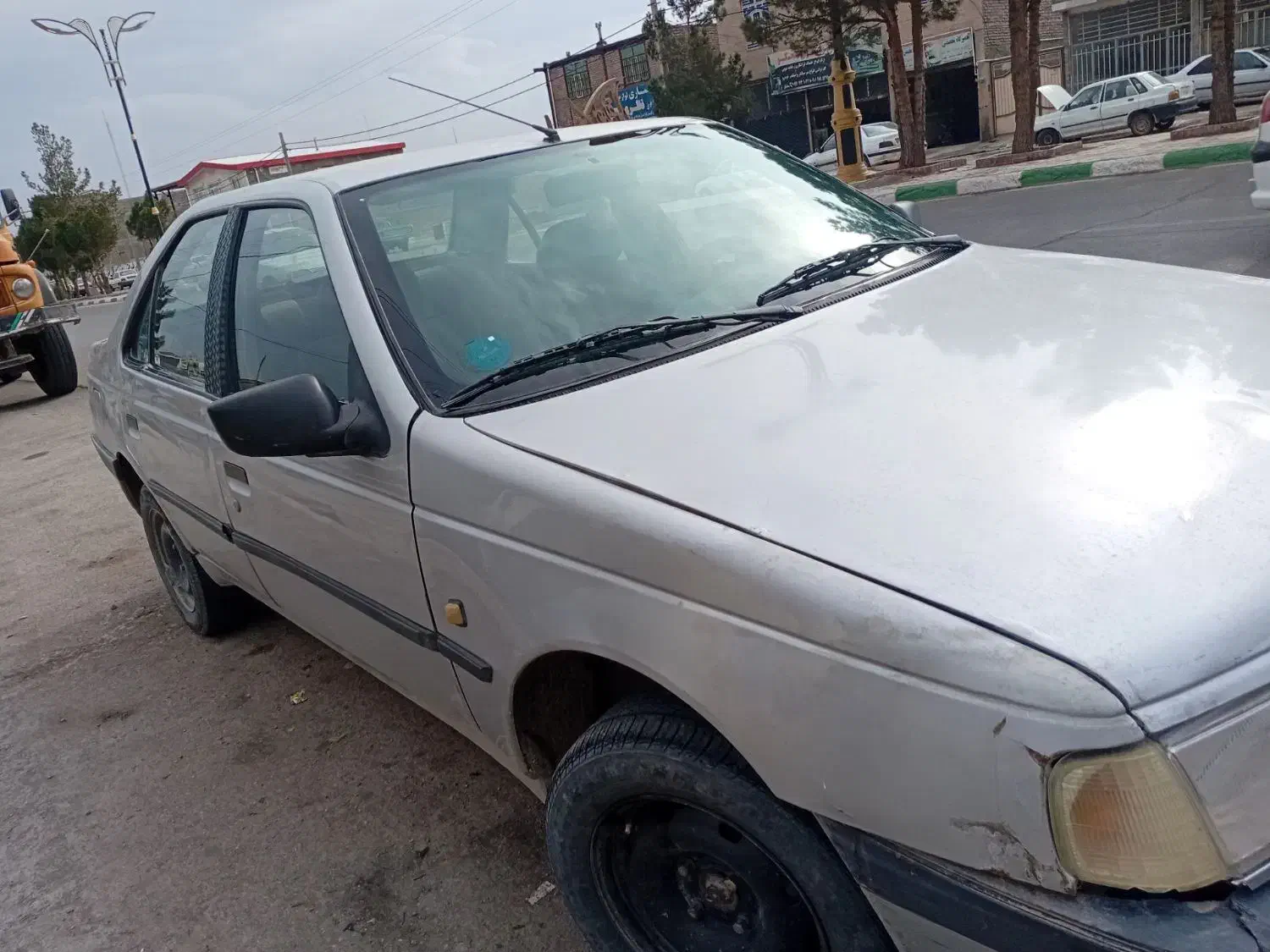 پژو۴۰۵ نقرهی مدل ۸۷|خودرو سواری و وانت|زیرکوه, |دیوار