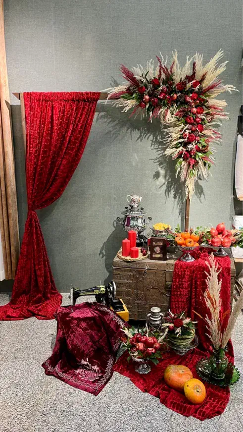 اجرای دکورهای زیبای یلدایی|خدمات پذیرایی، مراسم|یزد, |دیوار