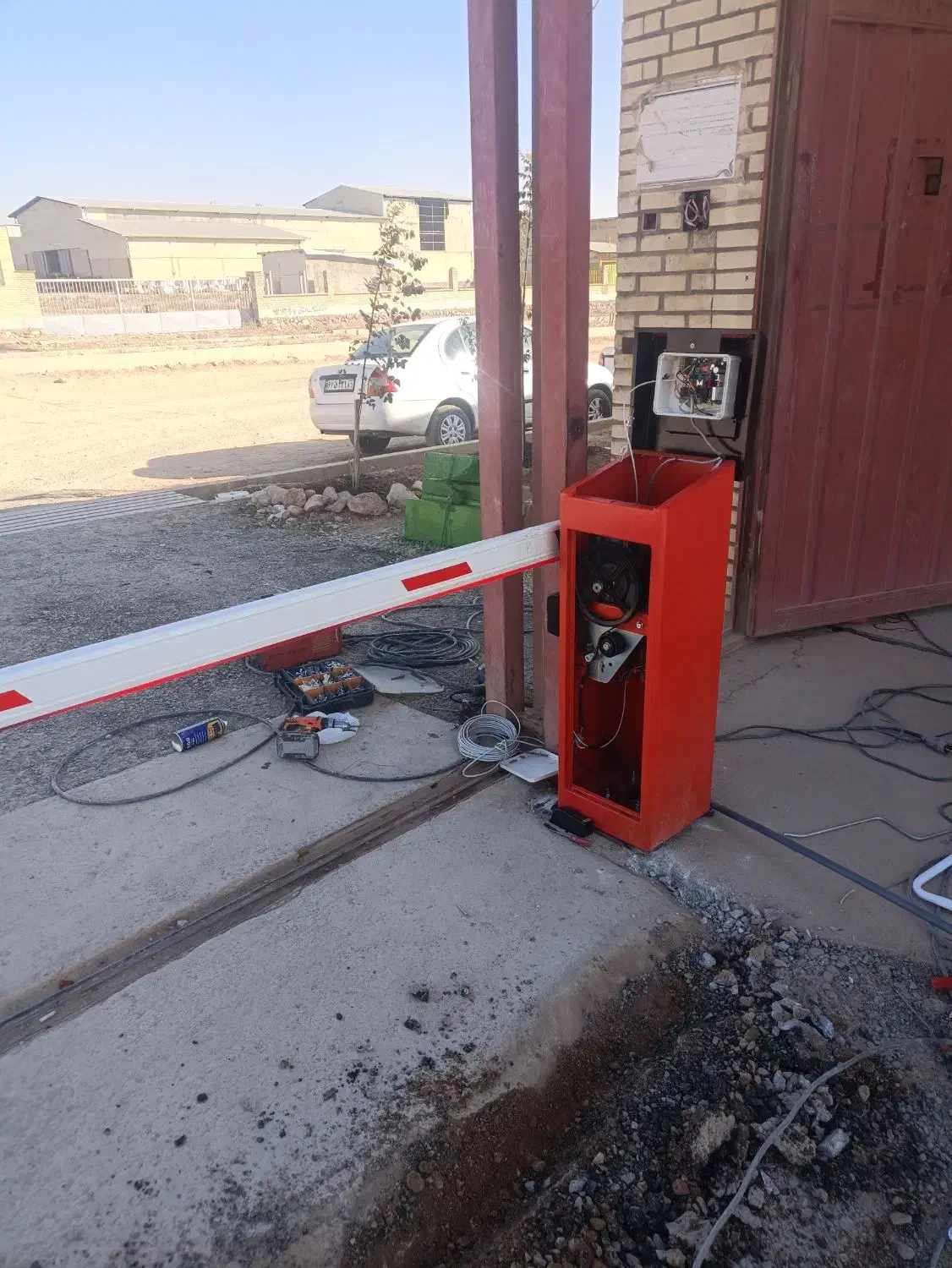 درب اتوماتیک ، جک بازویی|خدمات پیشه و مهارت|شهرکرد, |دیوار