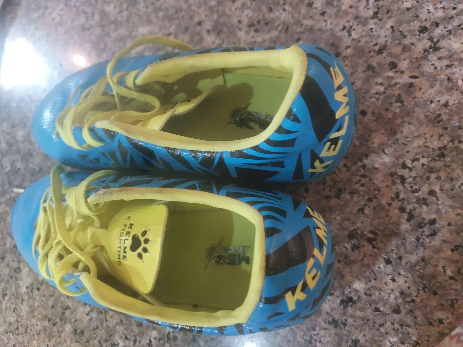 کتونی استوک نو اورجینال|ورزش‌های توپی|هشتگرد, هیو|دیوار