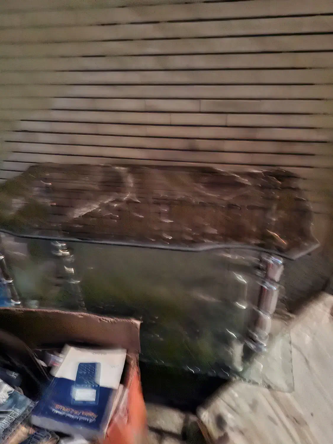 ۲ عدد میز عسلی محکم و سالم|مبلمان اداری|مشهد, کلاهدوز|دیوار