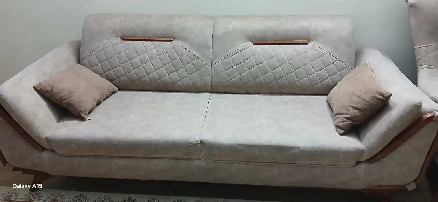 مبلمان راحتی|مبلمان خانگی و میز عسلی|همدان, |دیوار