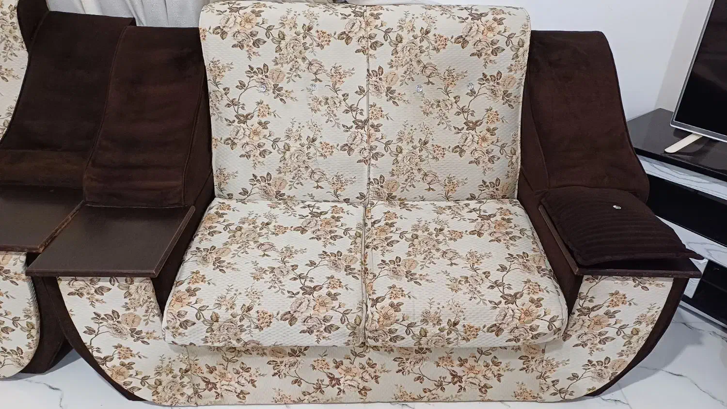 فروش مبل هفت نفره (فوری)|مبلمان خانگی و میز عسلی|شیراز, اکبر آباد|دیوار