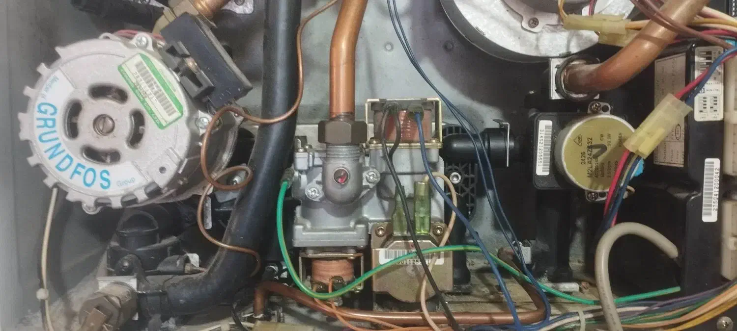 سرویس پکیج وابگرم کن دیواری و شستشوی رادیاتورها|خدمات پیشه و مهارت|ایلام, |دیوار