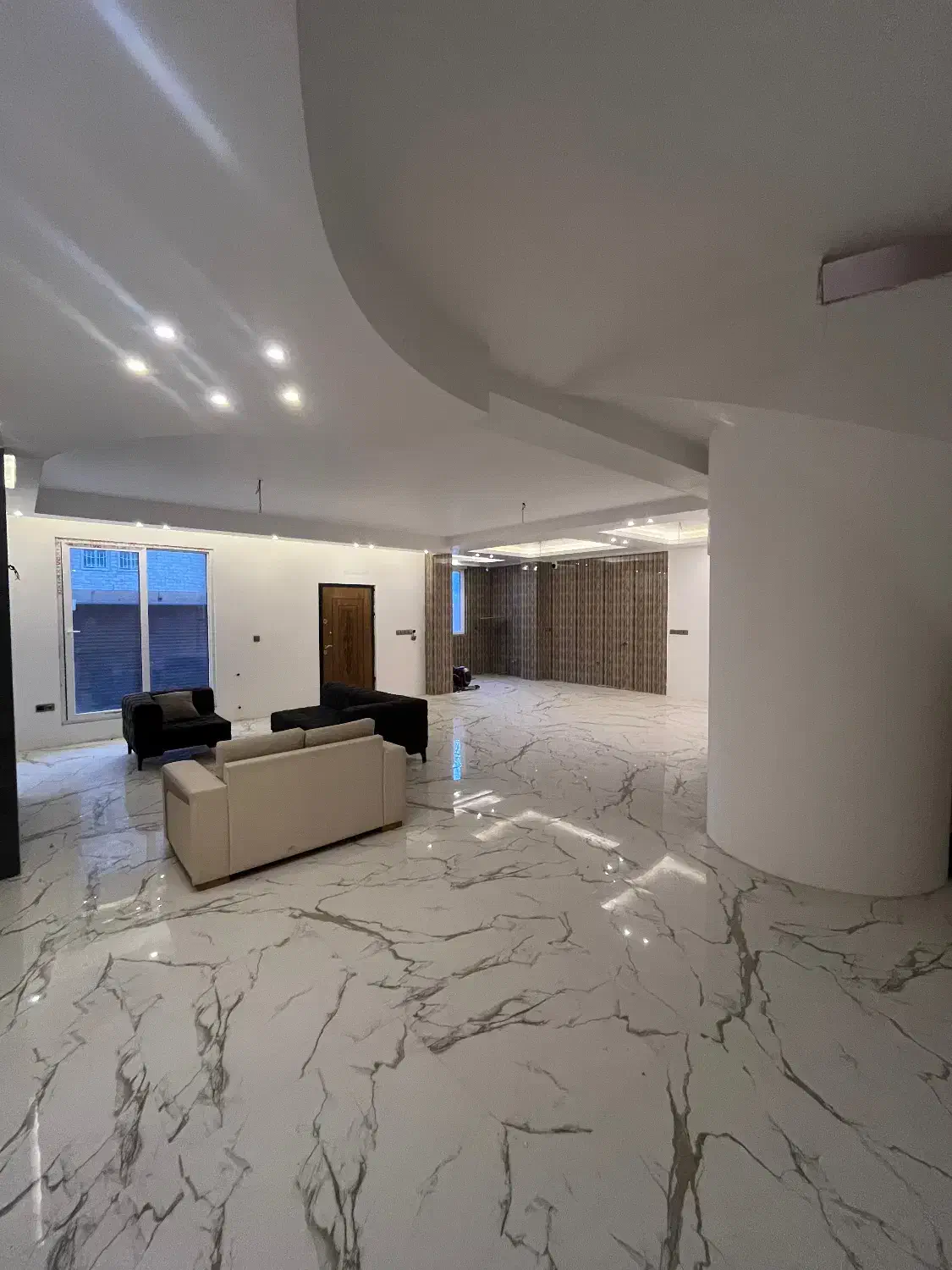 شهمیرزاد۲۷۵متر ویلای دوبلکس لوکیشن عالی|فروش خانه و ویلا|سمنان, |دیوار