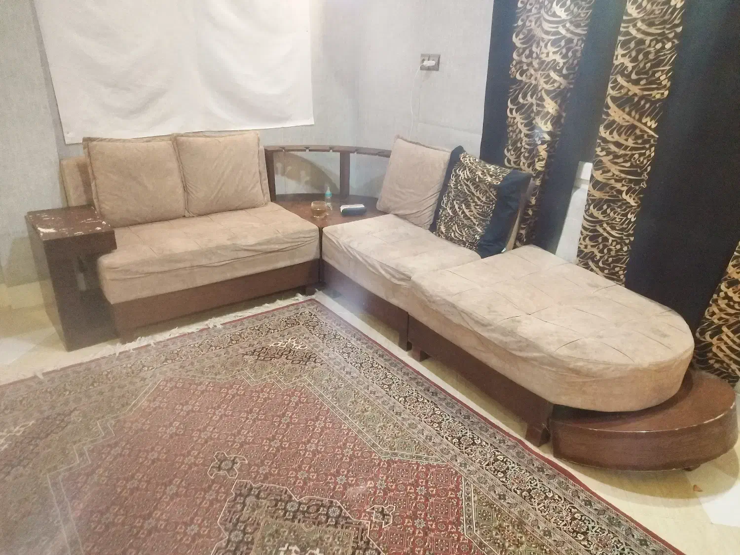 مبل ال راحتی به همراه لاوست|مبلمان خانگی و میز عسلی|اهواز, گلستان|دیوار