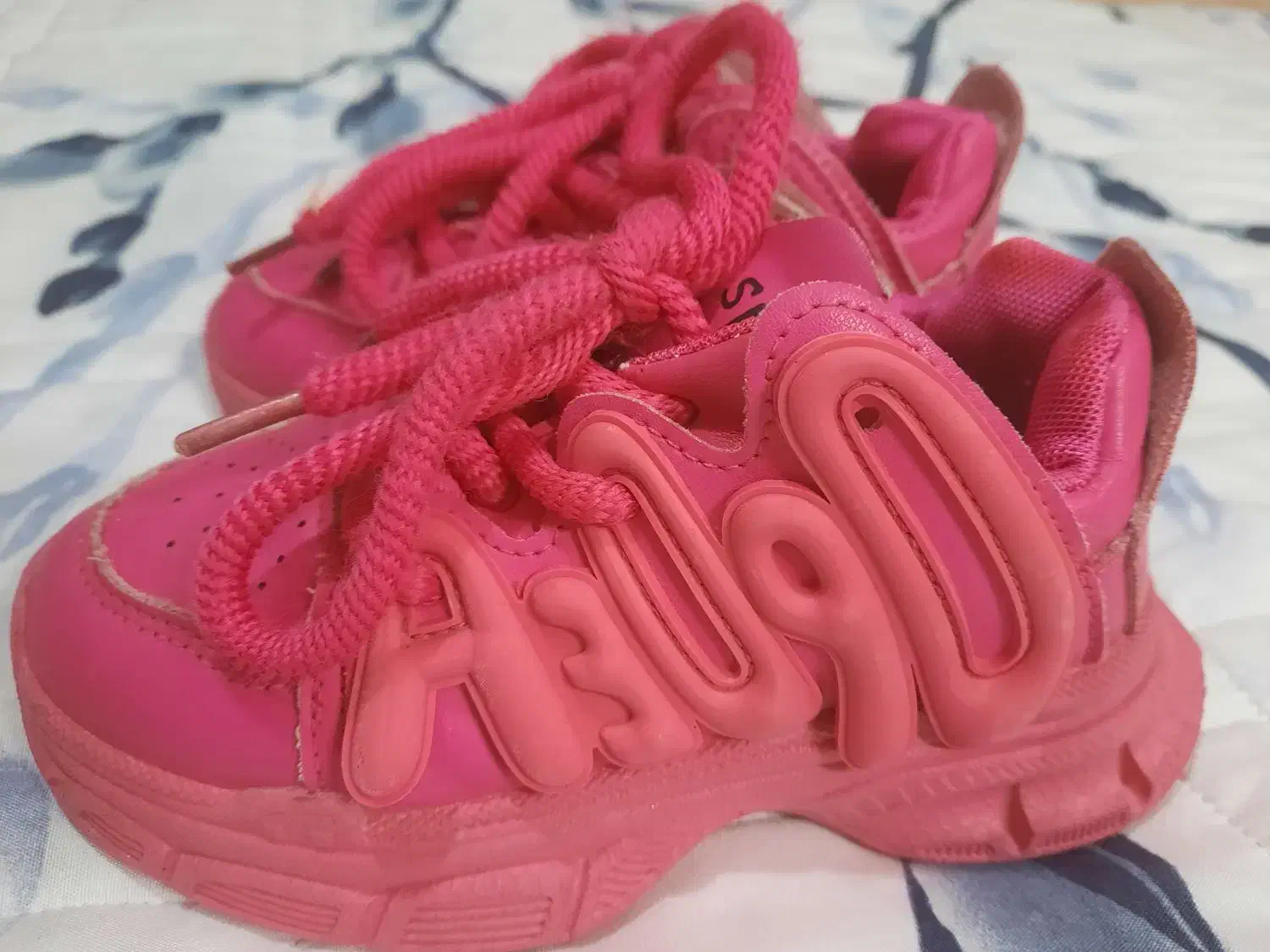 کفش بچه گانه|کفش و لباس بچه|اصفهان, فیض|دیوار