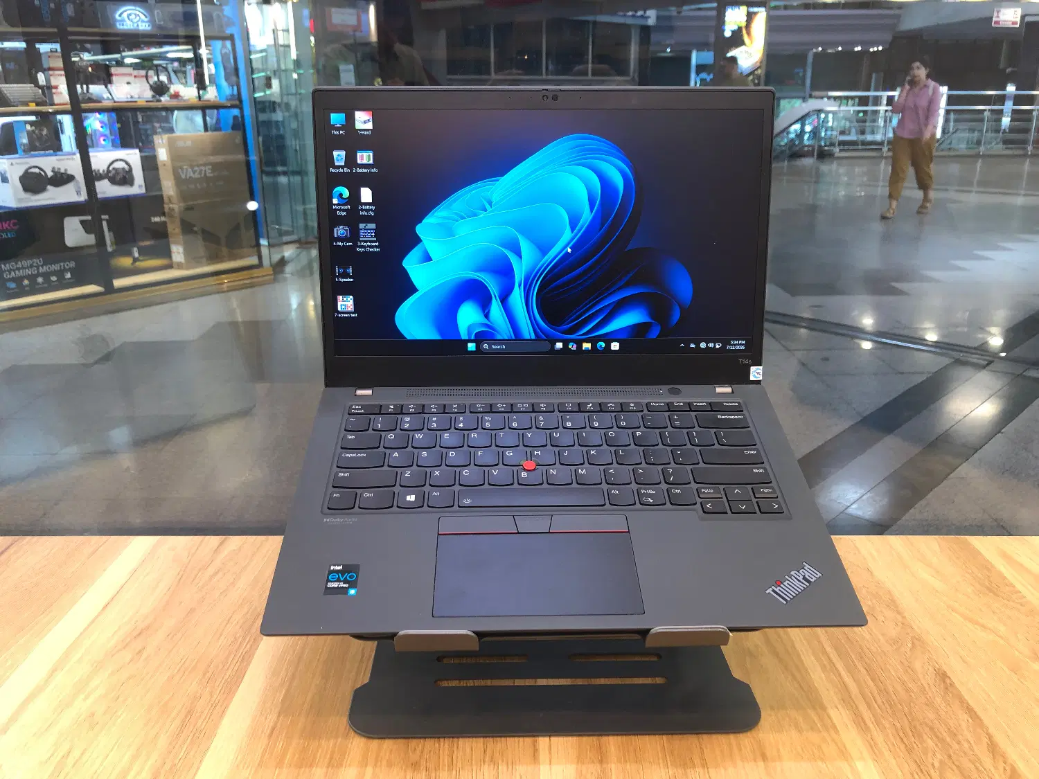 Lenovo Thinkpad T14s|رایانه همراه|تهران, فلسطین (میدان انقلاب)|دیوار