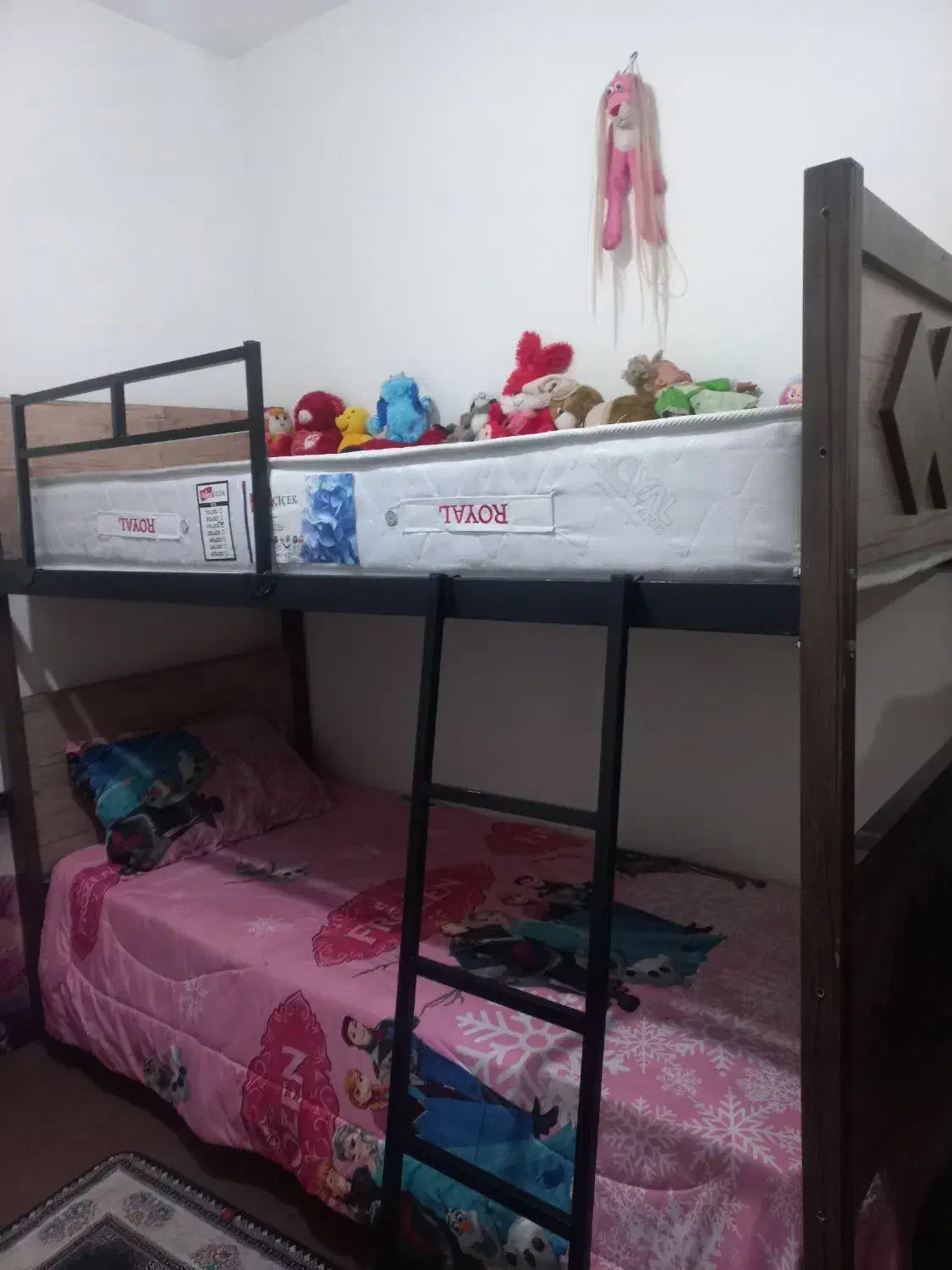 تخت دوطبقه سالم وتمیز تشک سالم استفاده نشده|تخت و سرویس خواب|ملارد, |دیوار