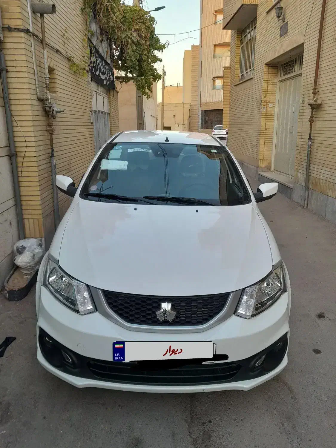 ساینا s|خودرو سواری و وانت|اصفهان, سرچشمه|دیوار