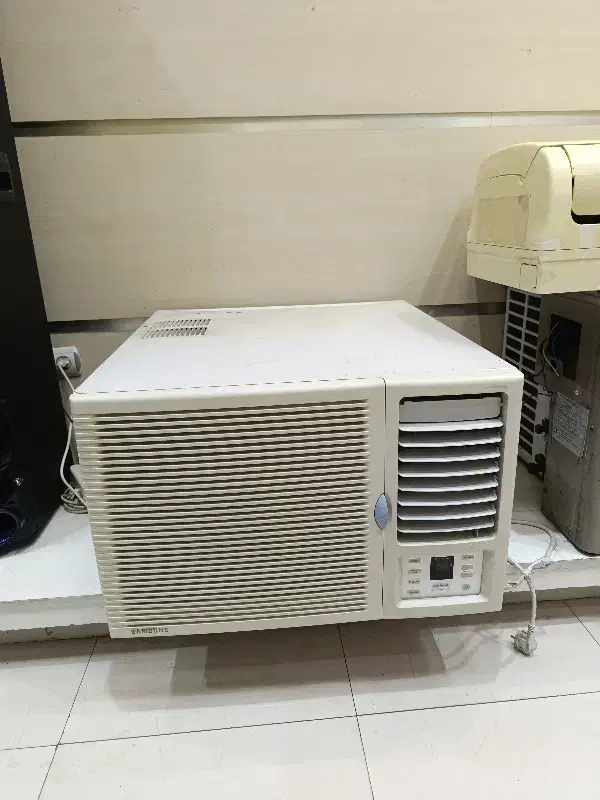 کولر پنجره ای 19 هزار سامسونگ|کولر گازی و فن‌کوئل|آمل, |دیوار