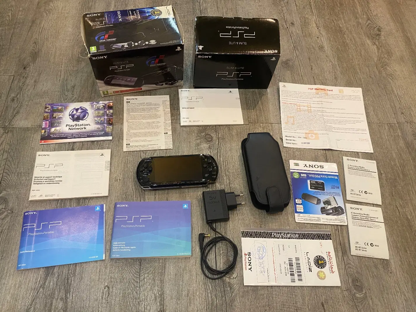 PSP-3004 Slim & Lite Gran Turismo Bundle با بازی|کنسول، بازی ویدئویی و آنلاین|تهران, حسینآباد|دیوار