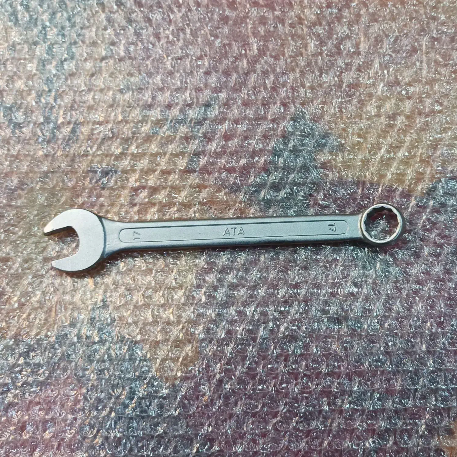 آچار آتا|ابزارآلات|اراک, |دیوار