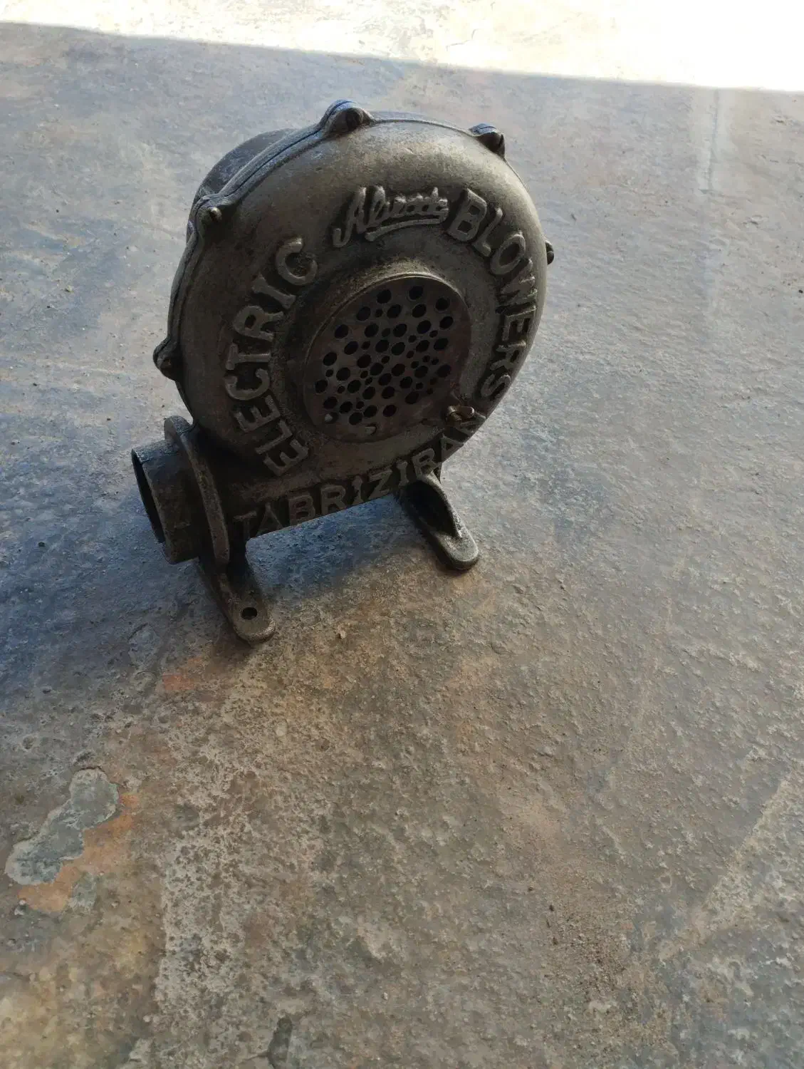 دمنده هوا|پنکه و تصفیه‌کنندهٔ هوا|گنبد کاووس, |دیوار