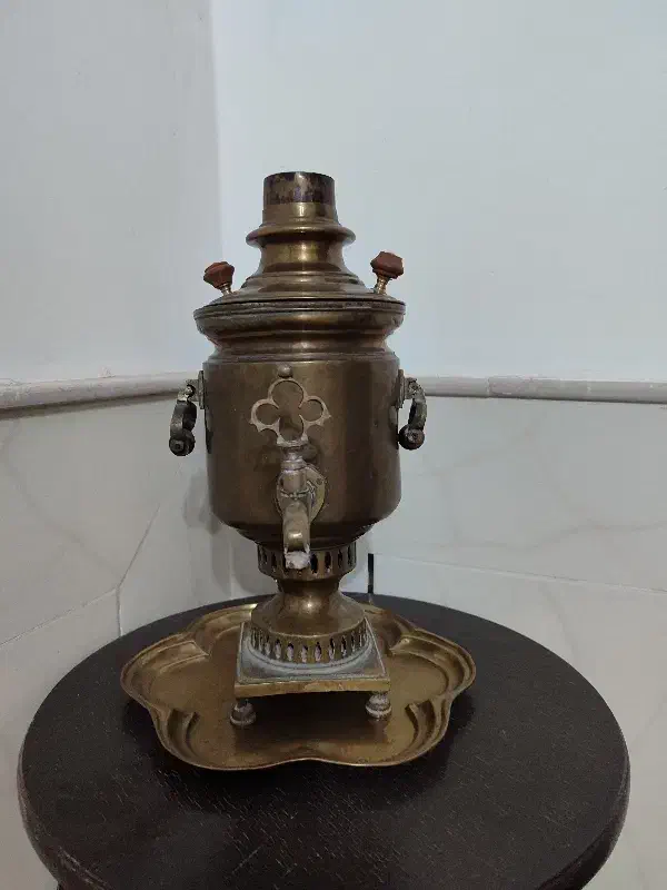 سماور قدیمی ویژه یلدا|کلکسیون اشیاء عتیقه|آباده, |دیوار