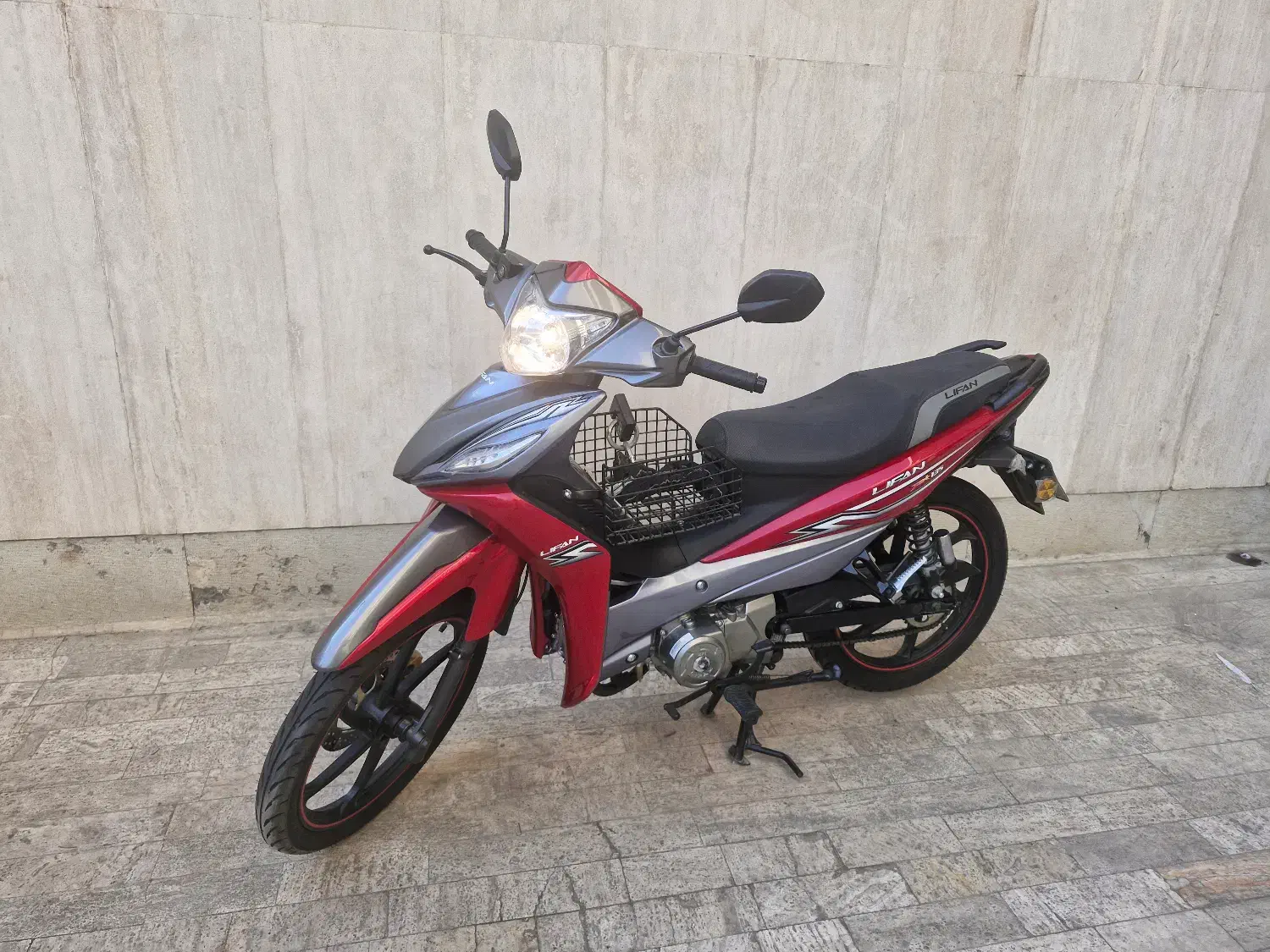 موتور لیفان ۱۳۵ مدل ۱۴۰۰ کارکرد ۶۵۰ کیلومتر|موتورسیکلت|تهران, جهاد|دیوار